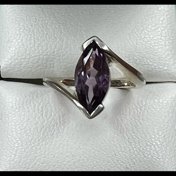 Amethyst 3 Carat Marquise Cut Sterling Silver Ring - Picture 9 of 10